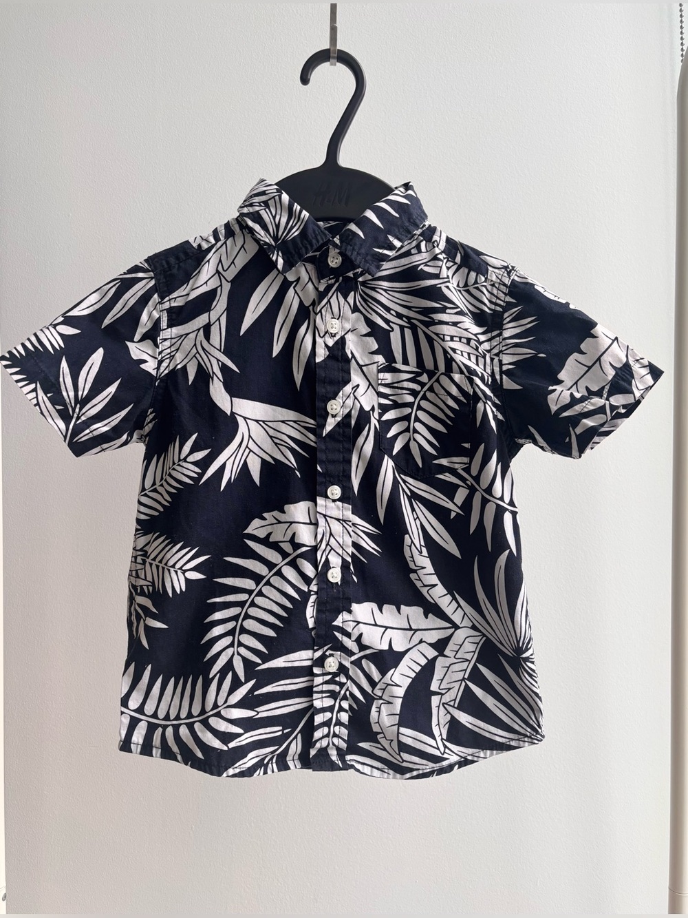 2/$20 JOE FRESH | 3T Tropical Print Short Sleeve Button Down Shirt Navy White